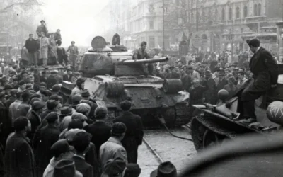 Harckocsik a József körúton, a József utca és a Baross utca közötti szakaszon Budapesten, 1956. október végén – Fotó: Marics Zoltán / Fortepan