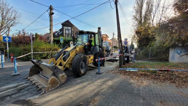 Farkasréti Általános Iskola csőtörés